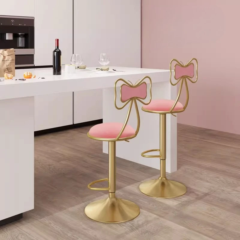 Commercial Kitchen Interior - Роскошные вращающиеся барные стулья с высокой